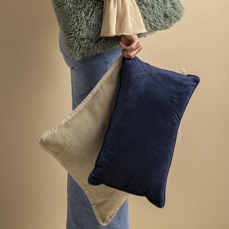 FINN - Cushion 30x50 cm Insignia Blue - blue FINN - Cushion 30x50 cm Insignia Blue - blue