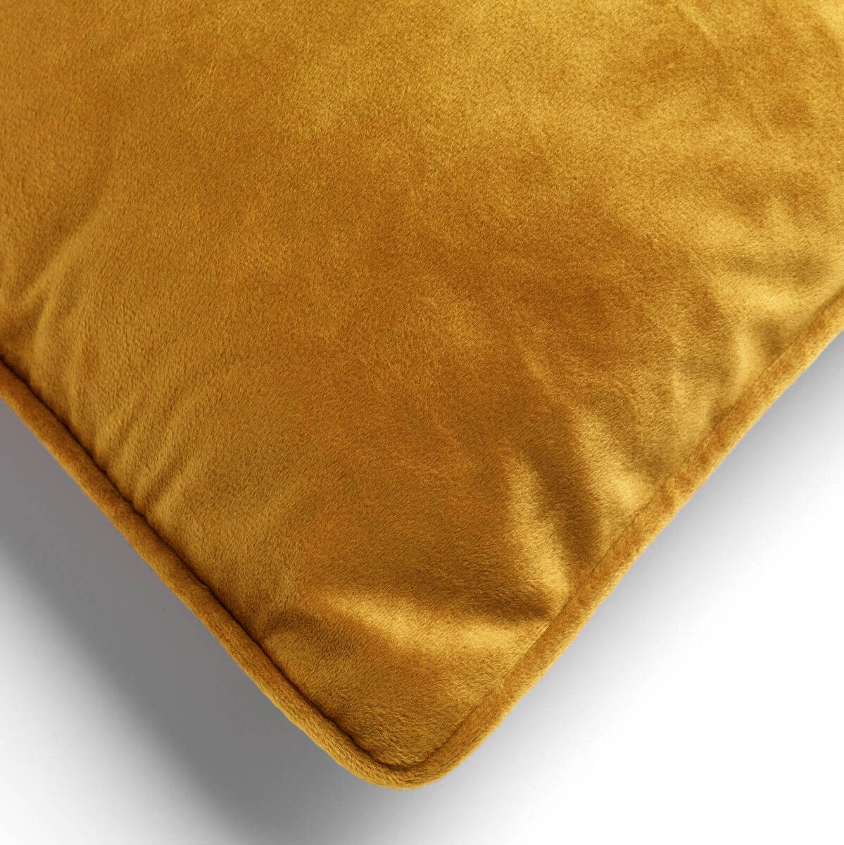 FINN - Kussenhoes 45x45 cm - velvet - effen kleur - Chai Tea - geel