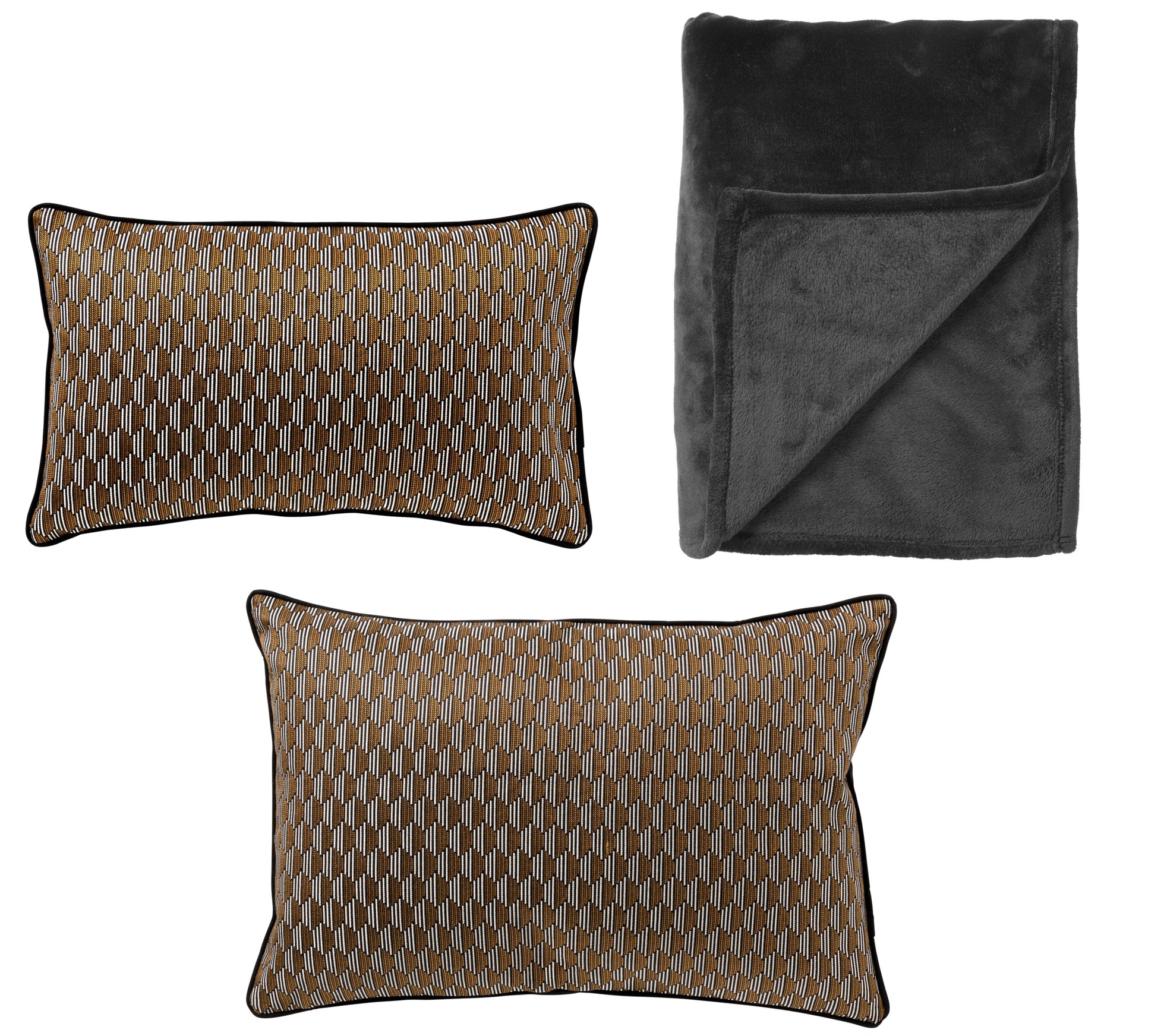 SET OF 3 - The Bold Move - Cushion Janic 40x60 cm - Cushion Janic 30x50 cm - Plaid Charlie Raven - 3 items