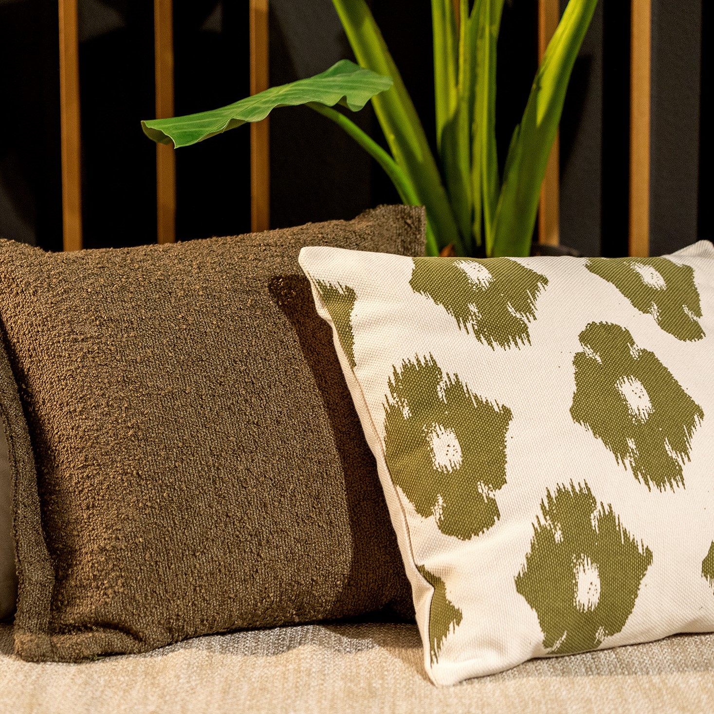 RICO - Cushion 30x50 cm Olive Branch - green