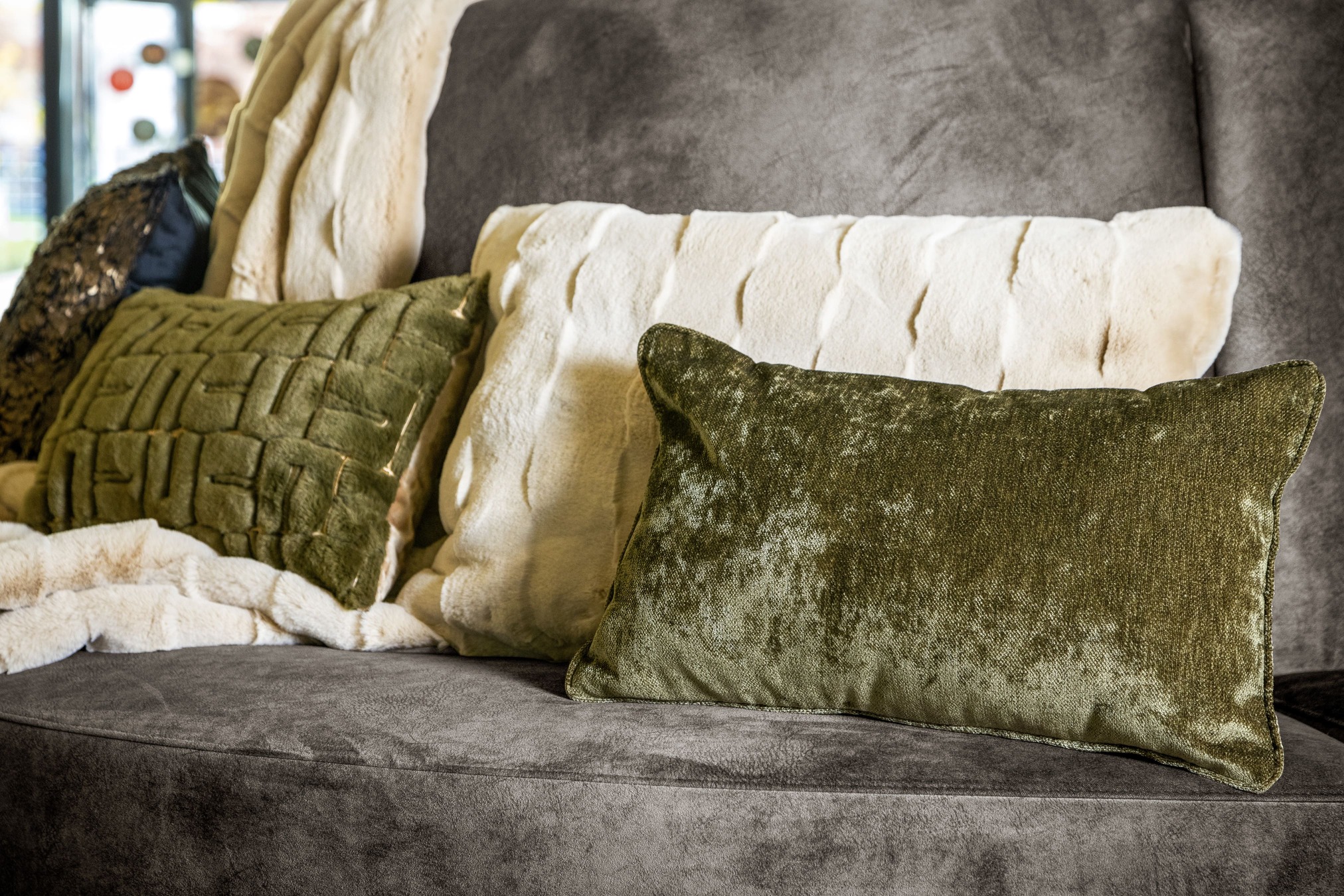 FERRE - Dekokissen 40x60 cm - Irish Cream - Beige