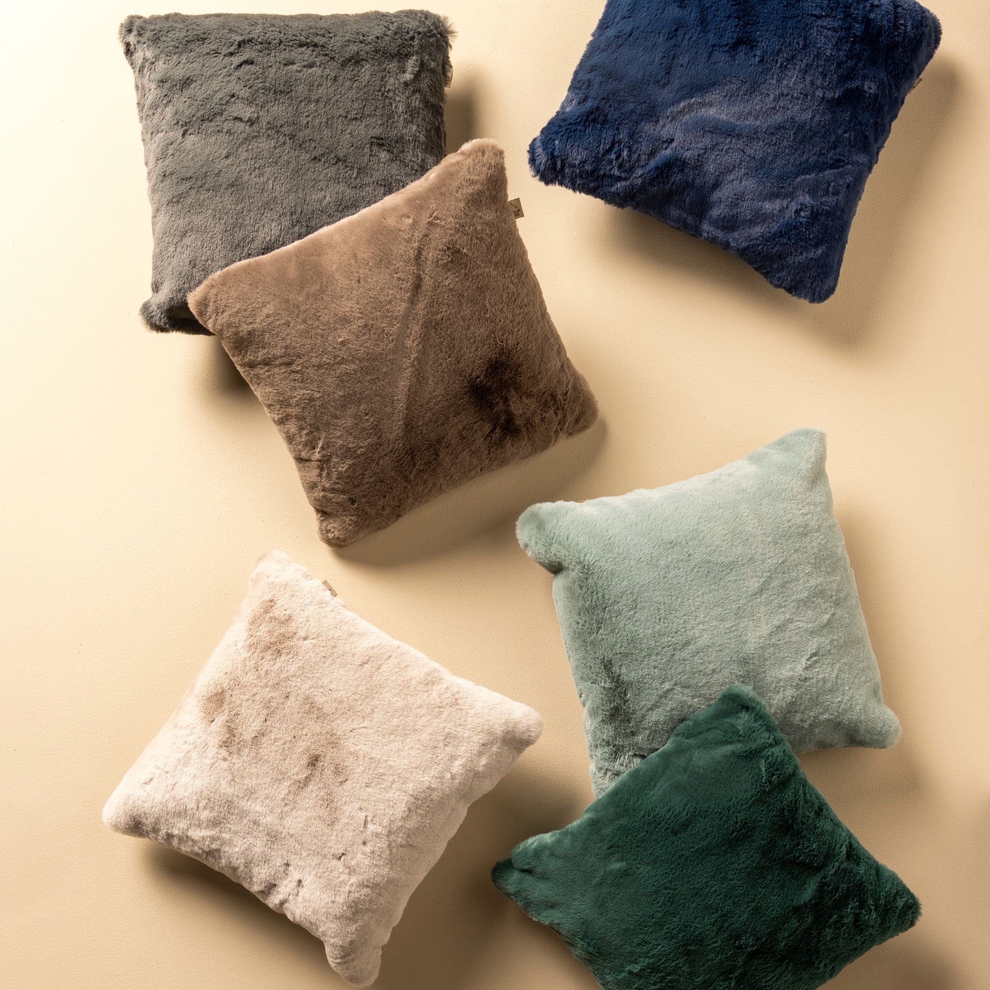 ZAYA - Sierkussen 45x45 cm - bontlook - effen kleur - Sagebrush Green - groen