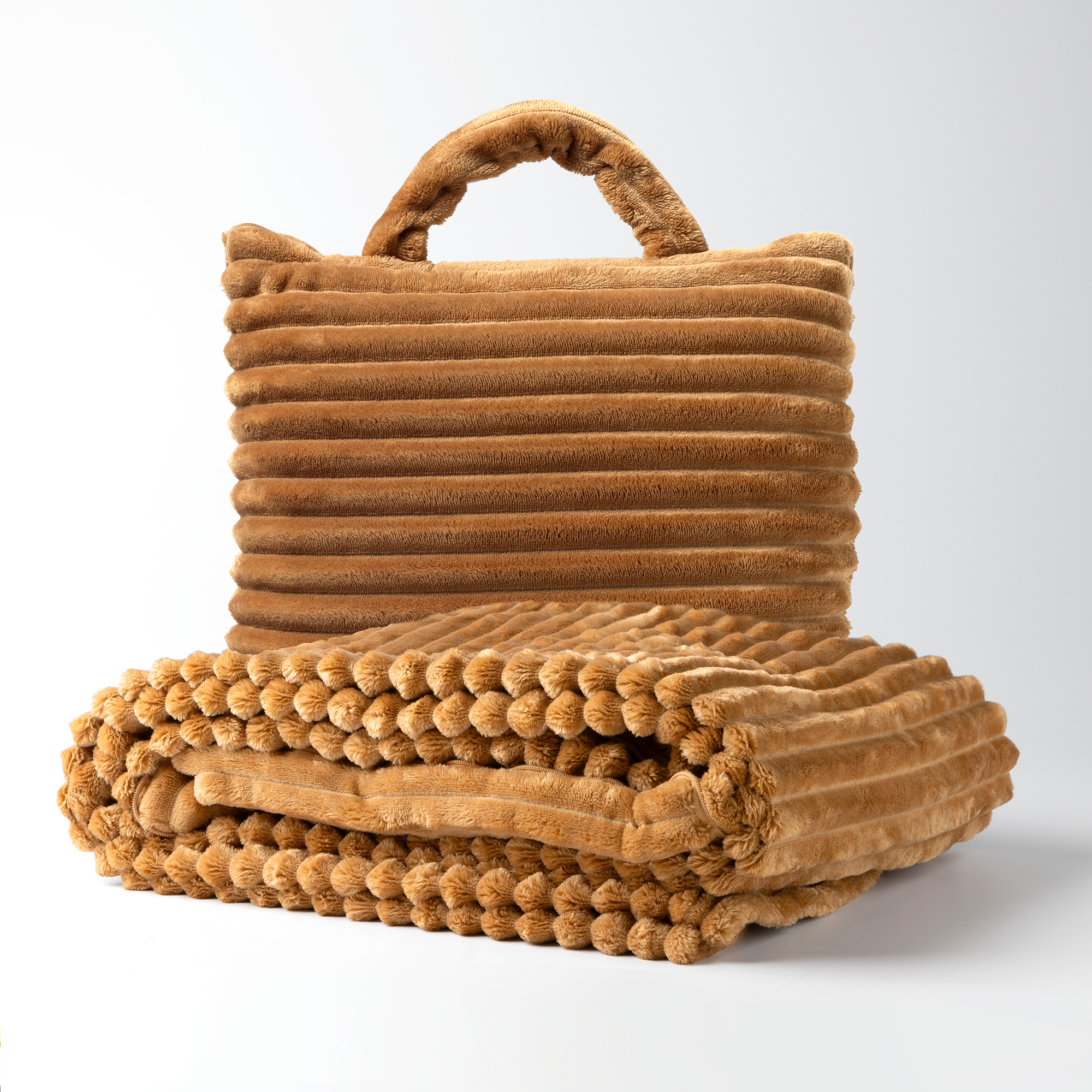 TERESA - Plaid to Go - 130x150 cm - Tobacco Brown - idéal pour les voyages  - se plie en un sac pratique