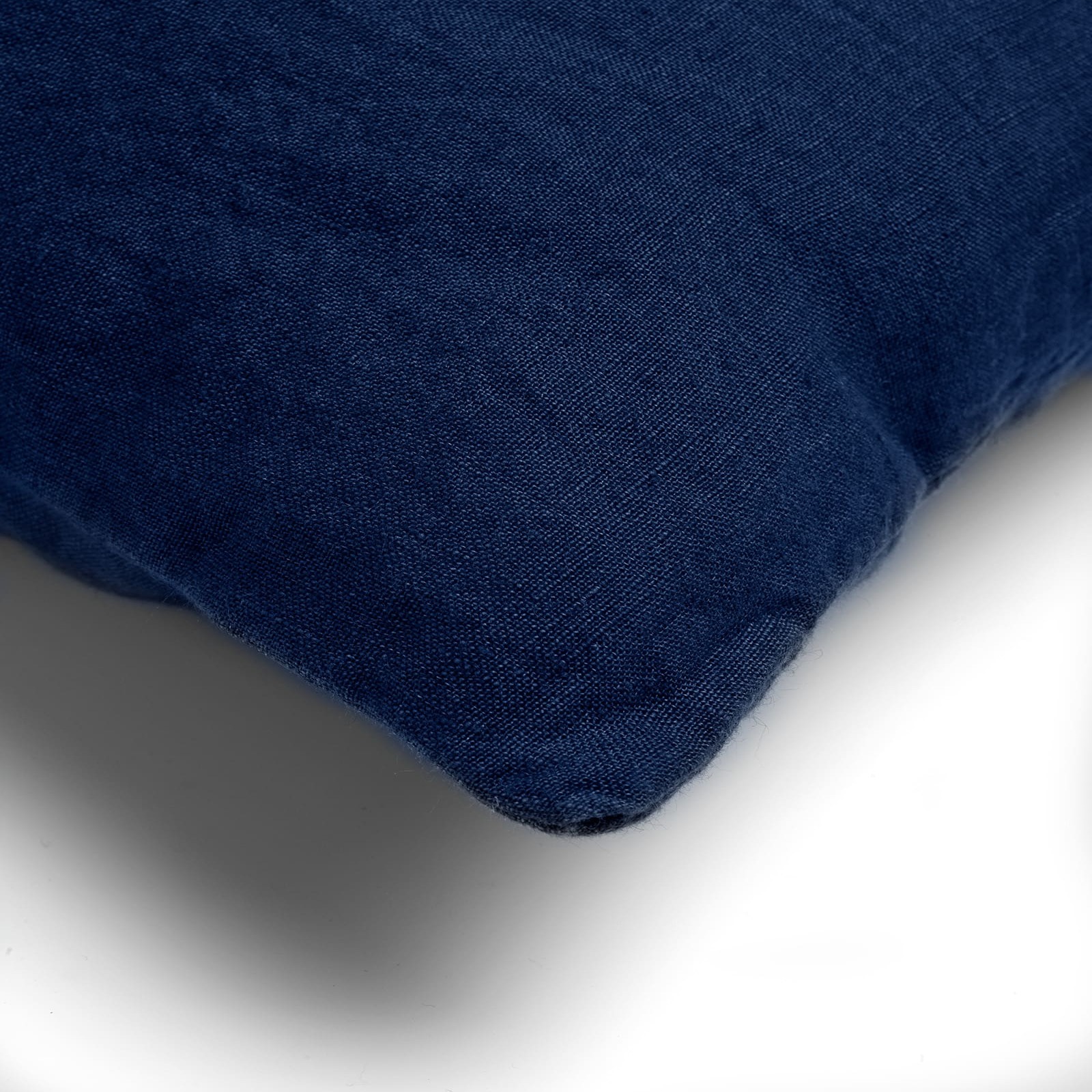 LINN - Cushion 45x45 cm Insignia Blue - blue