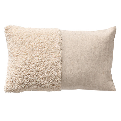 CARLY - Sierkussen 30x50 cm – heerlijk zacht - met teddy krullen - Tofu - wit 