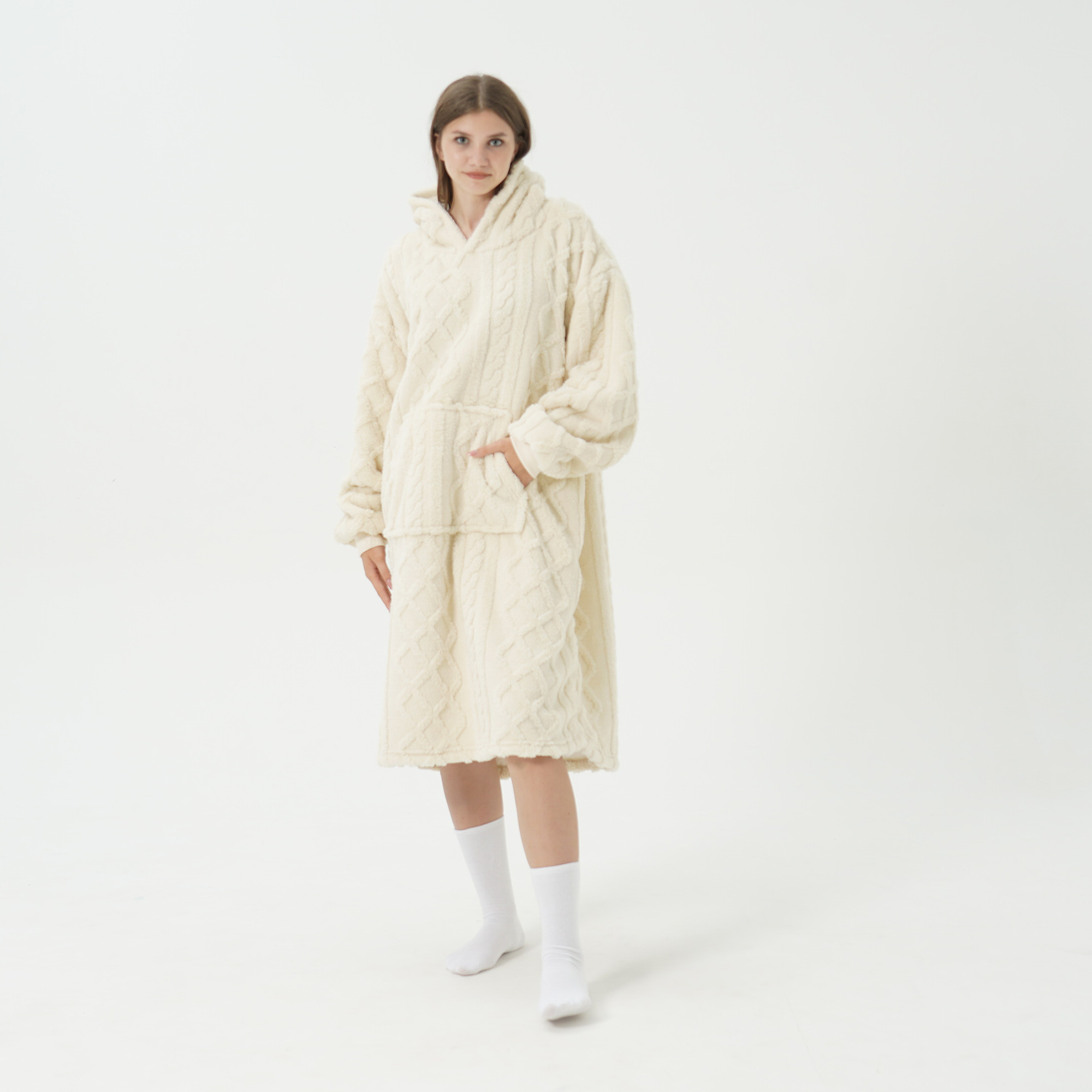 SOPHIE - Oversized Hoodie with cable pattern - 70x110 cm - Bone White - white