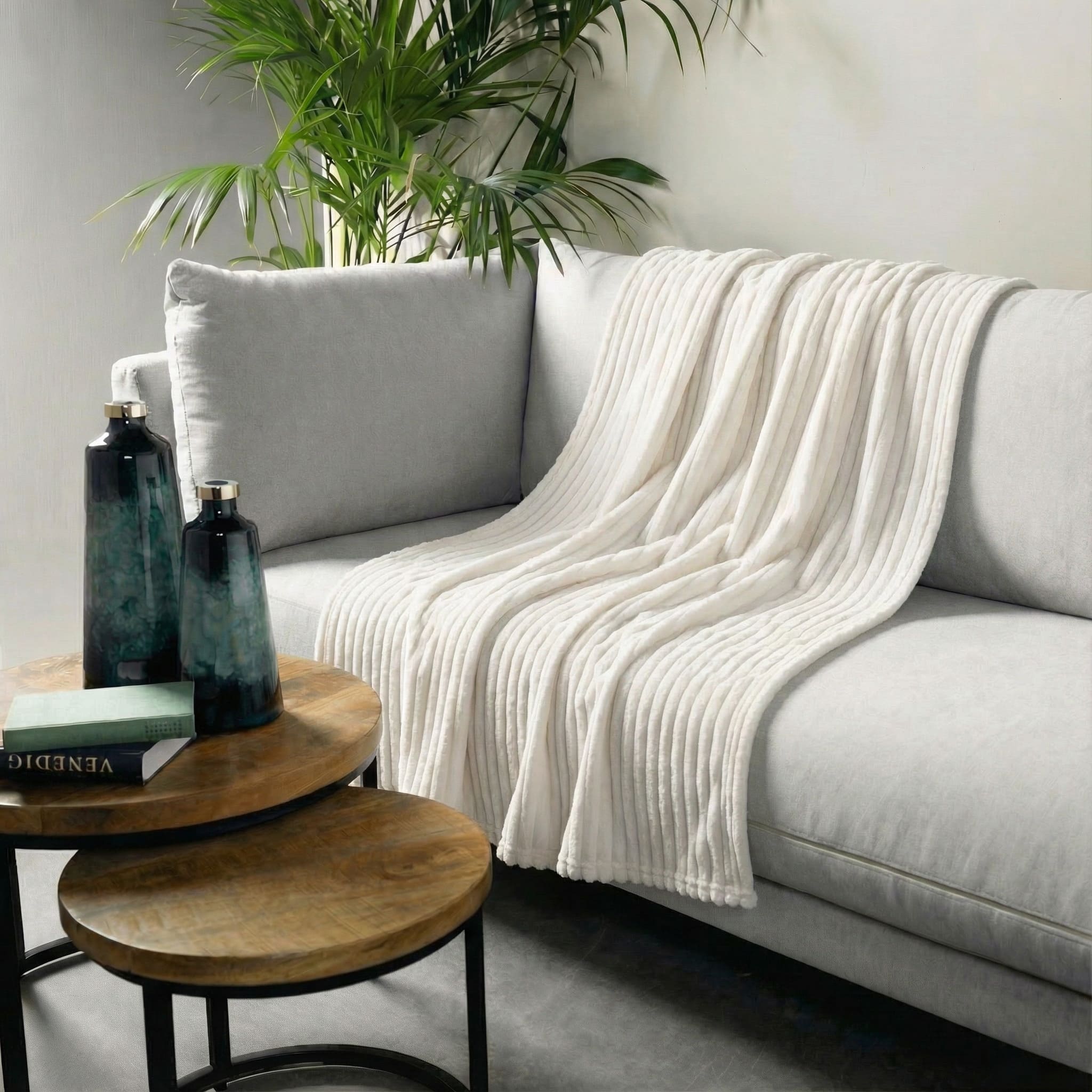 MARTHY - plaid 140x180 cm - zacht ribfluweel - corduroy - Snow White - wit