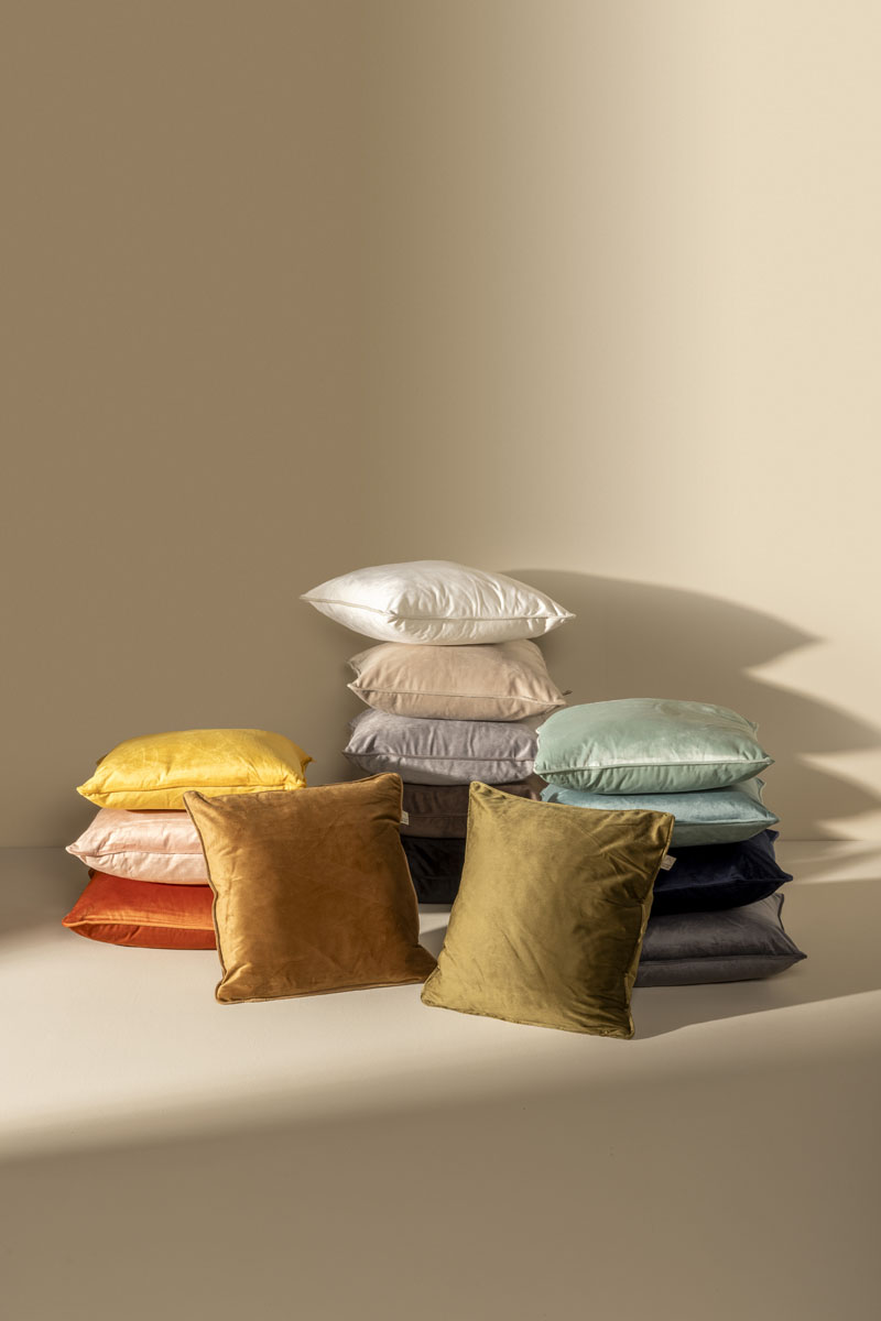 FINN - Kussenhoes 45x45 cm - velvet - effen kleur - Chai Tea - geel