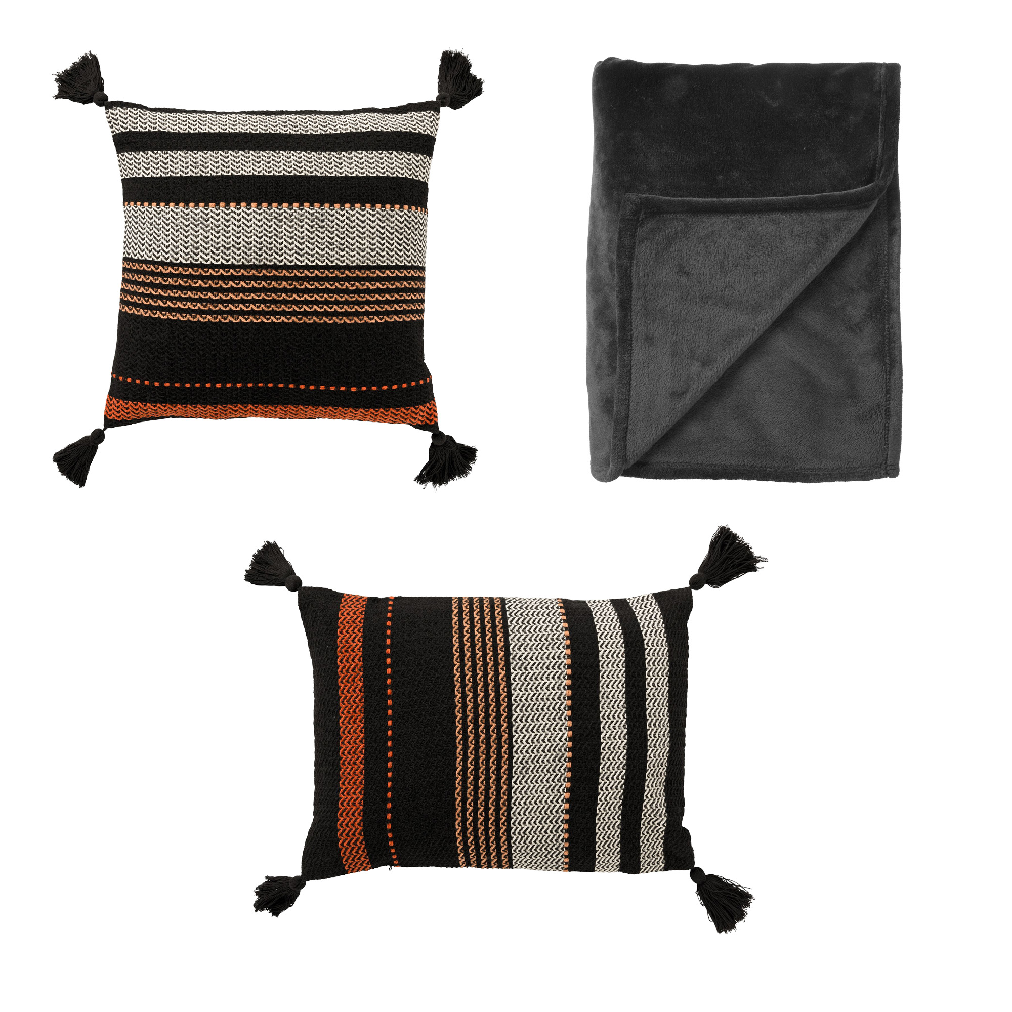 SET OF 3 - Far Far Away - Cushion Tamar 45x45 cm - Cushion Tamar 40x60 cm - Plaid Charlie - Raven  - 3 items