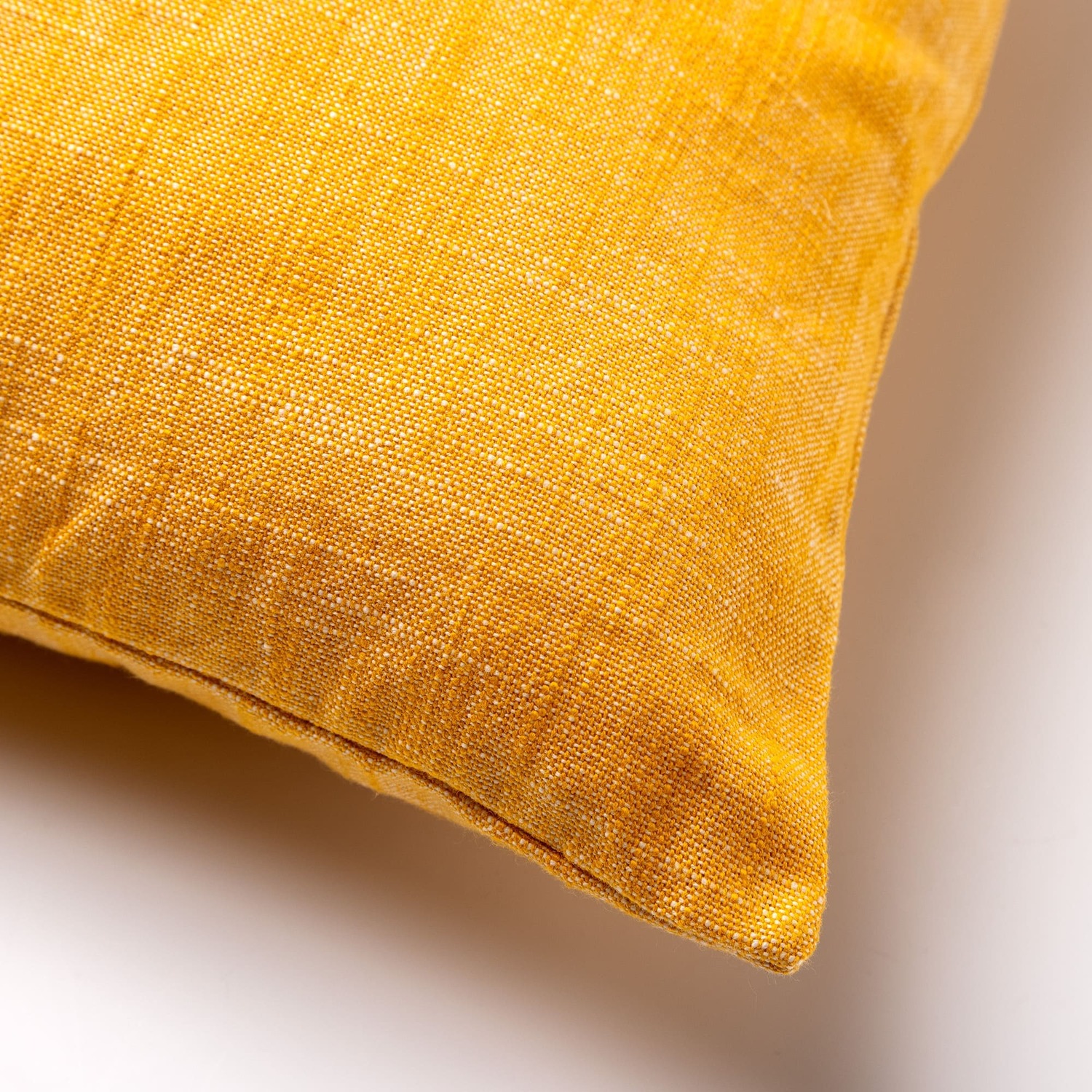 NATURA - Cushion 100% cotton 45x45 cm Golden Glow - yellow