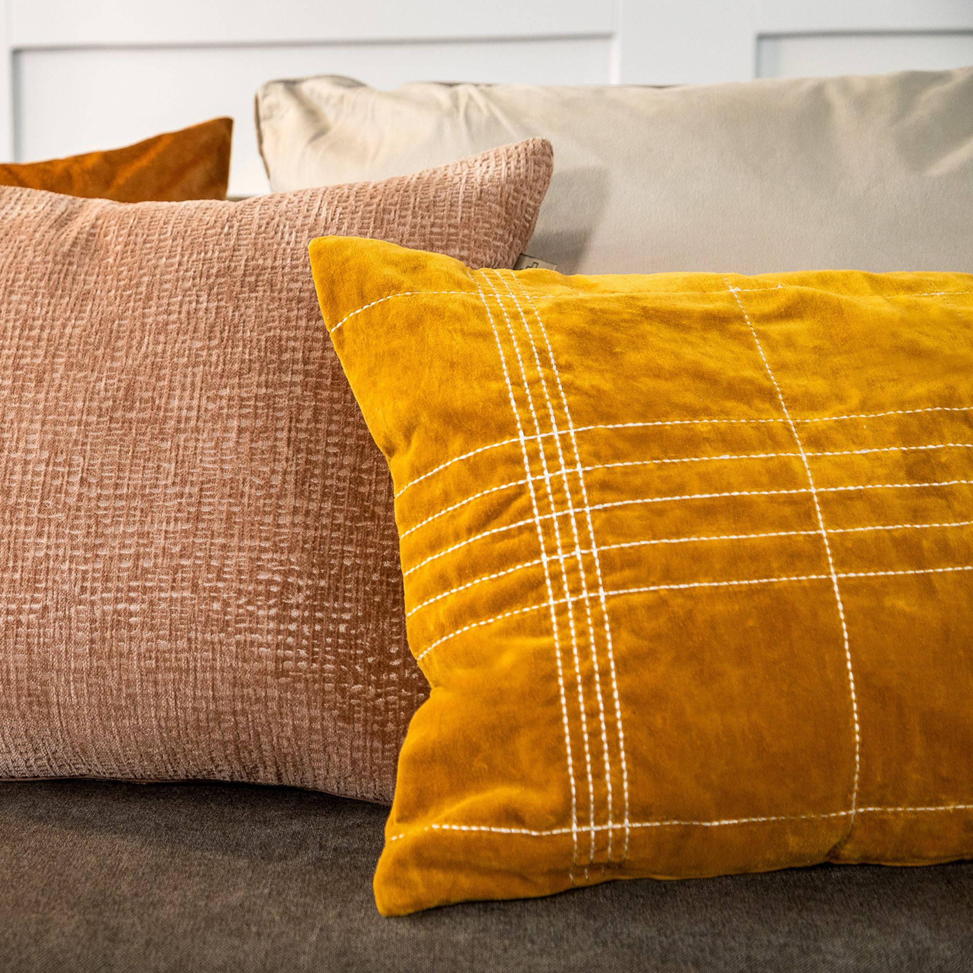 SELAH - Cushion 40x60 cm - Chai Tea - yellow SELAH - Cushion 40x60 cm - Chai Tea - yellow