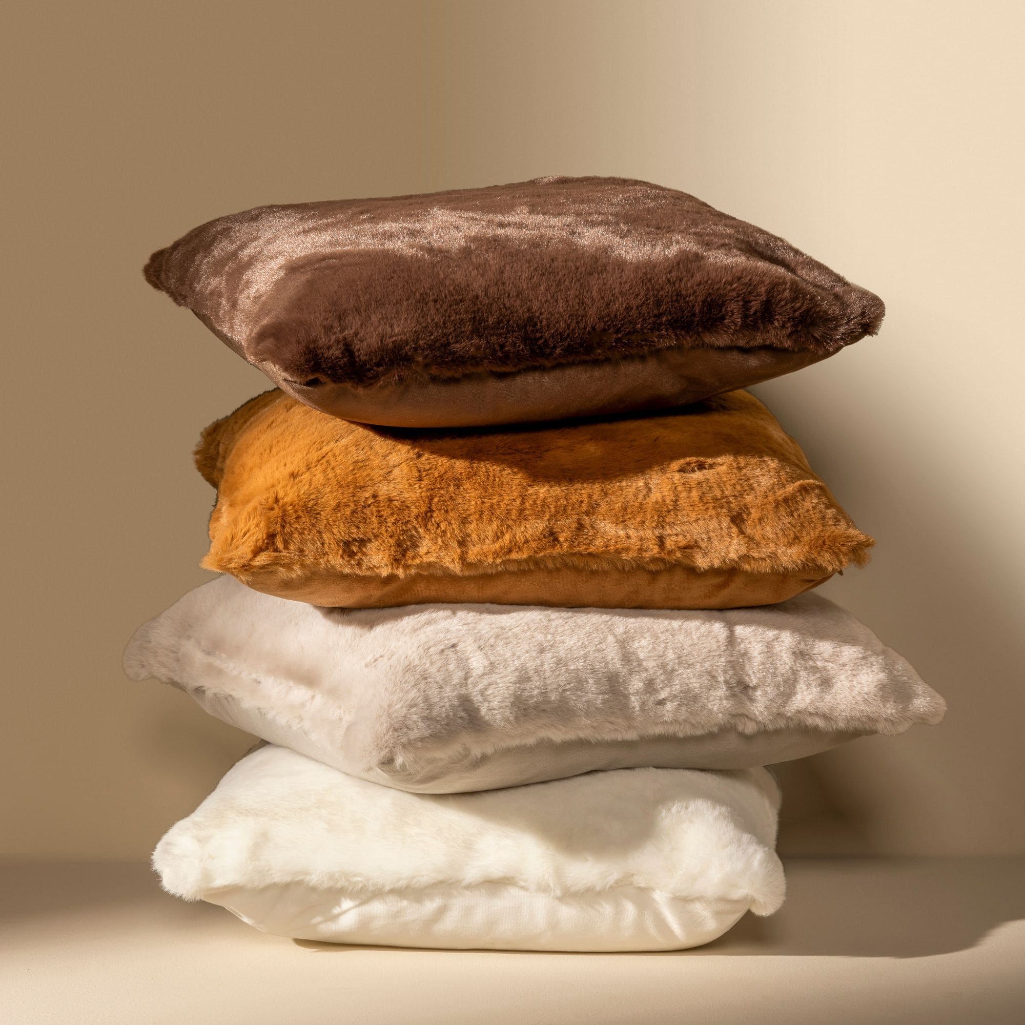 ZAYA - Kussenhoes 45x45 cm - bontlook - effen kleur - Snow White - wit