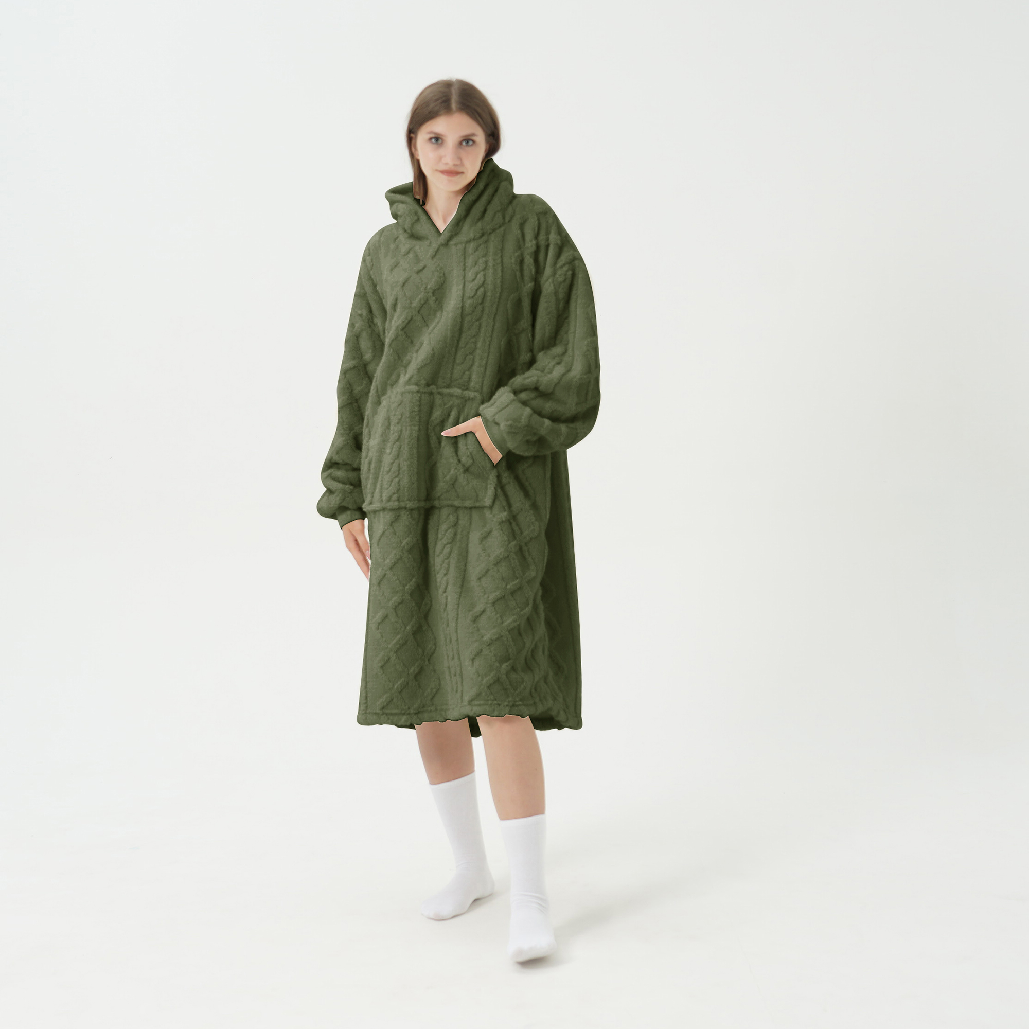 SOPHIE Oversized Hoodie - 70x110 cm - Hoodie & deken in één - extra grote kabeltrui met capuchon - Military Olive - groen