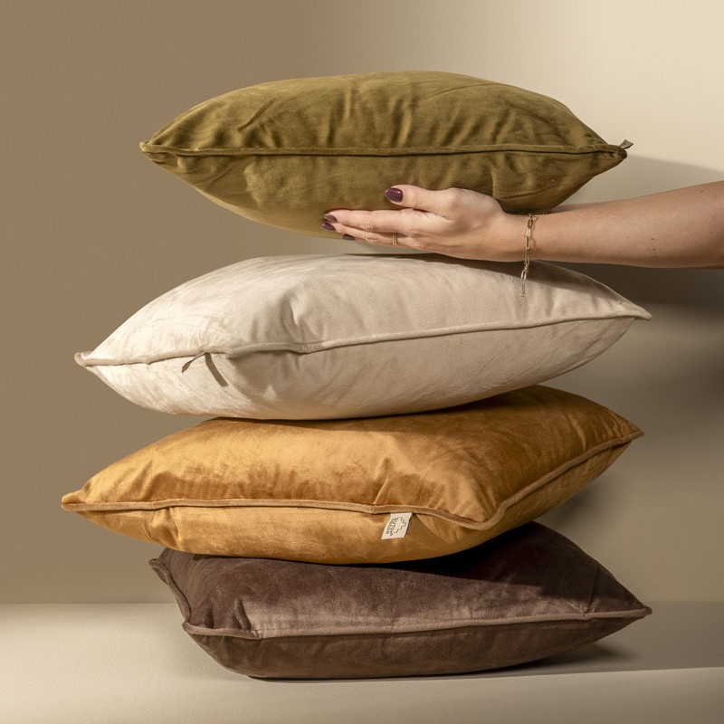 FINN - Coussin en velours Pumice Stone 30x50 cm 