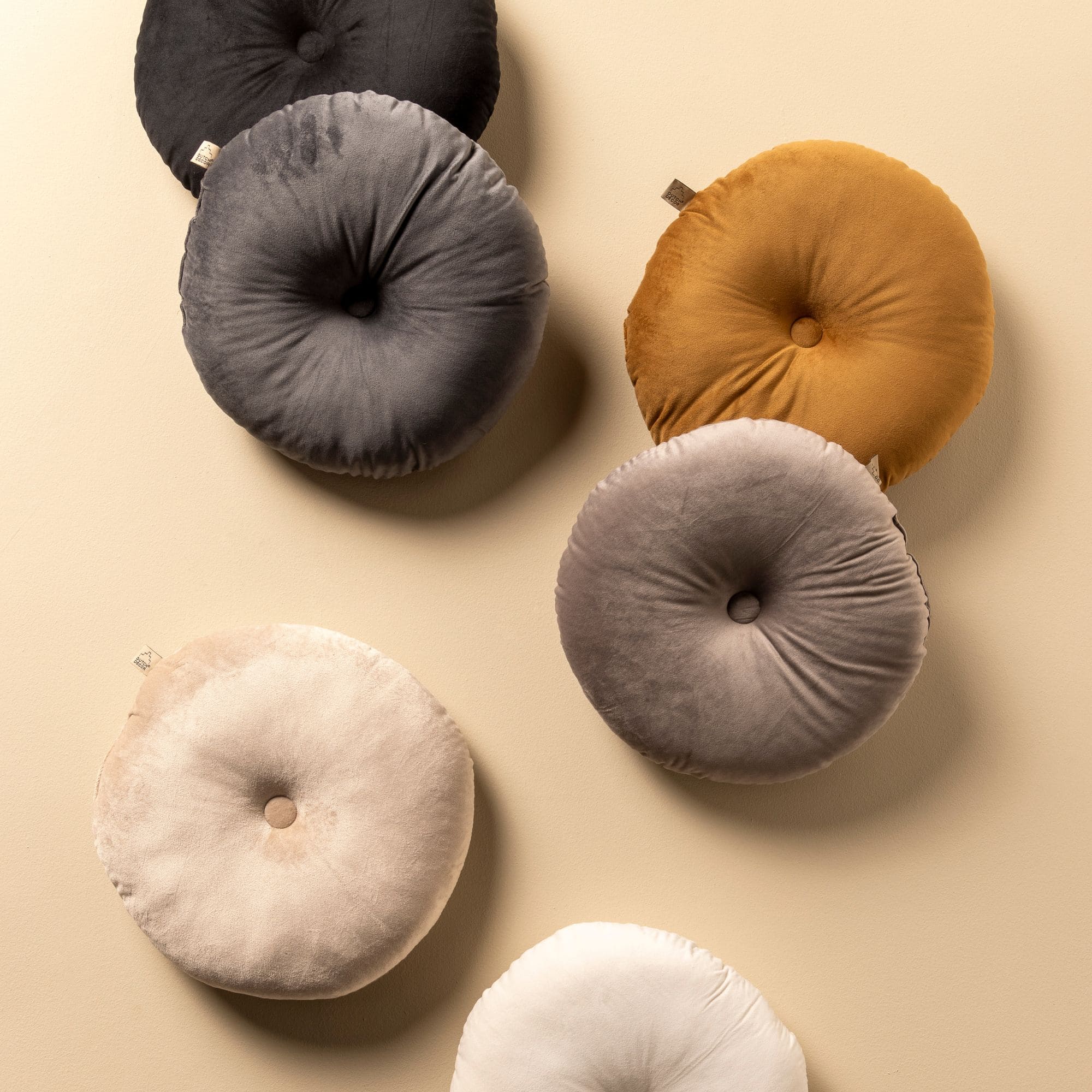 OLLY - sierkussen Ø40 cm - rond velvet - Pumice Stone - beige